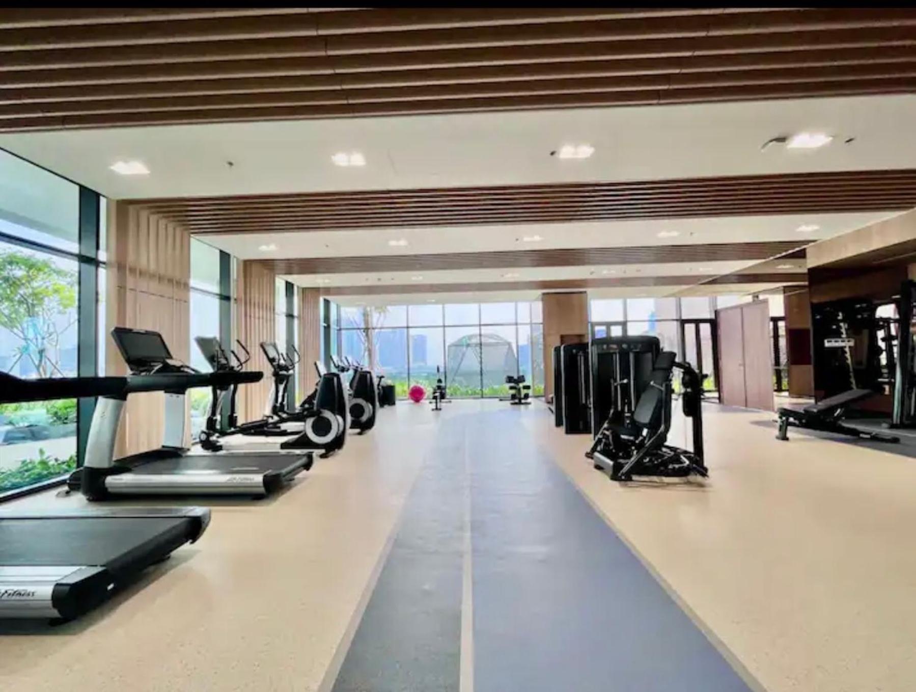 The Metropole -Complex "Opera, Crest, Galleria " -Free Pool-Gym-Sauna Room-Yoga Room Ho-Chi-Minh-Stadt Exterior foto
